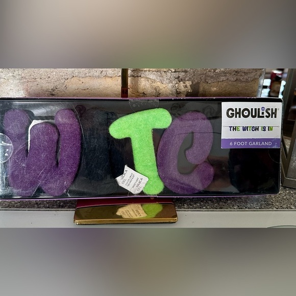 “The which is in” stuffed garland just in time for Halloween!!! NWT - Picture 3 of 3